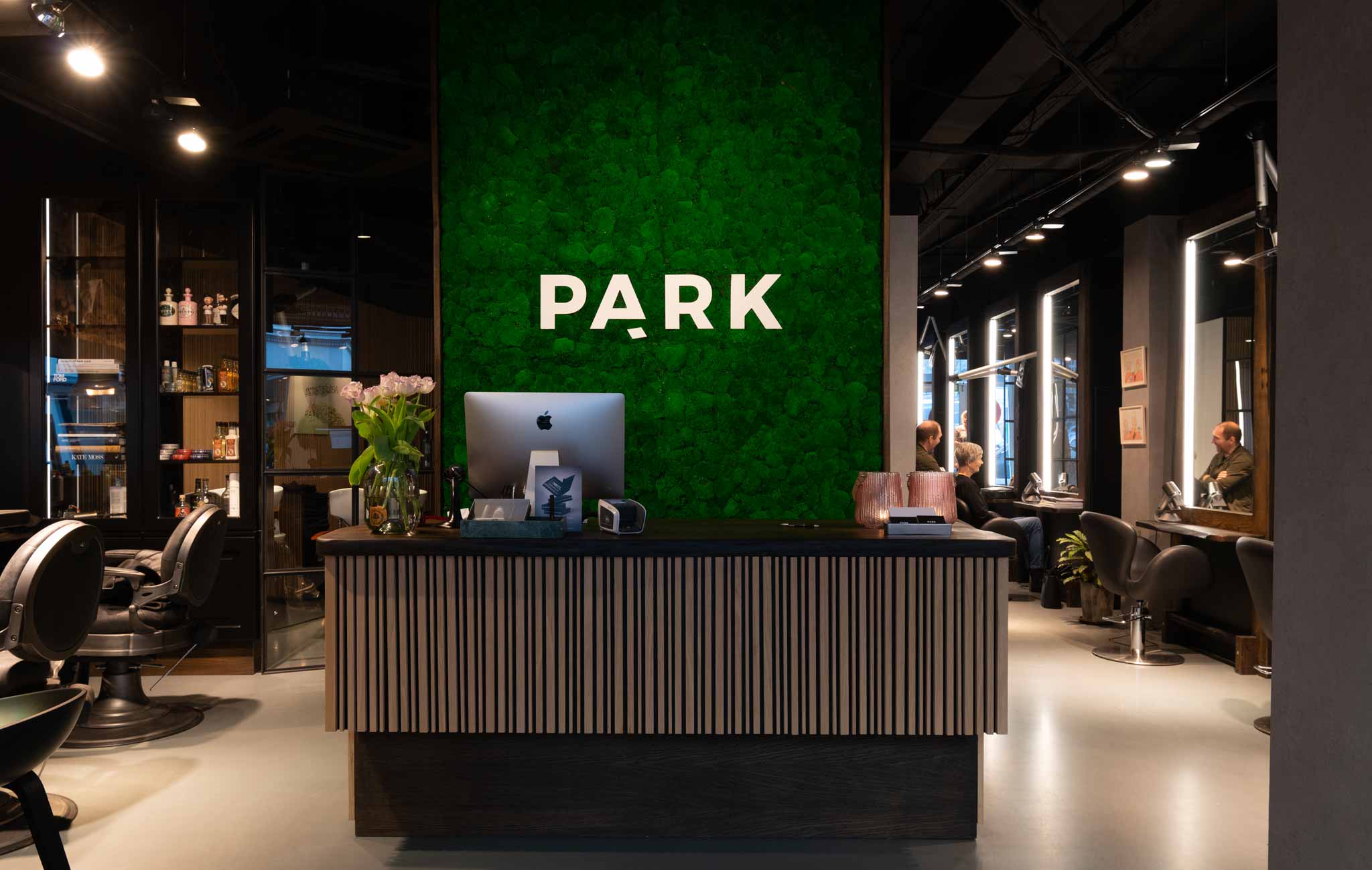 Pudemos, Park salon,