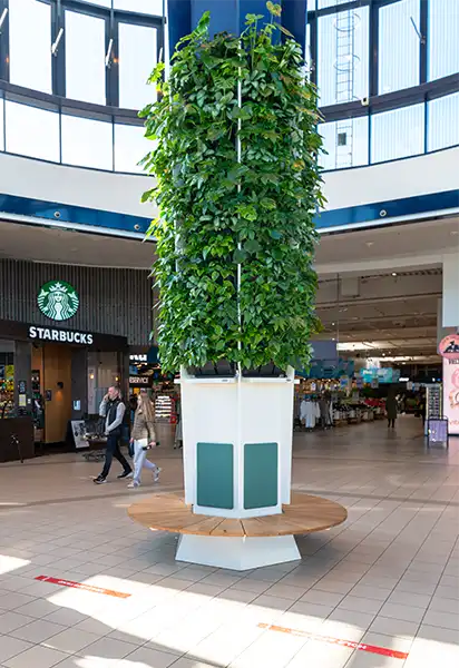 Plantesøjle Aalborg Storcenter Søjle med grønne planter, plantesøjle indkøbscenter,